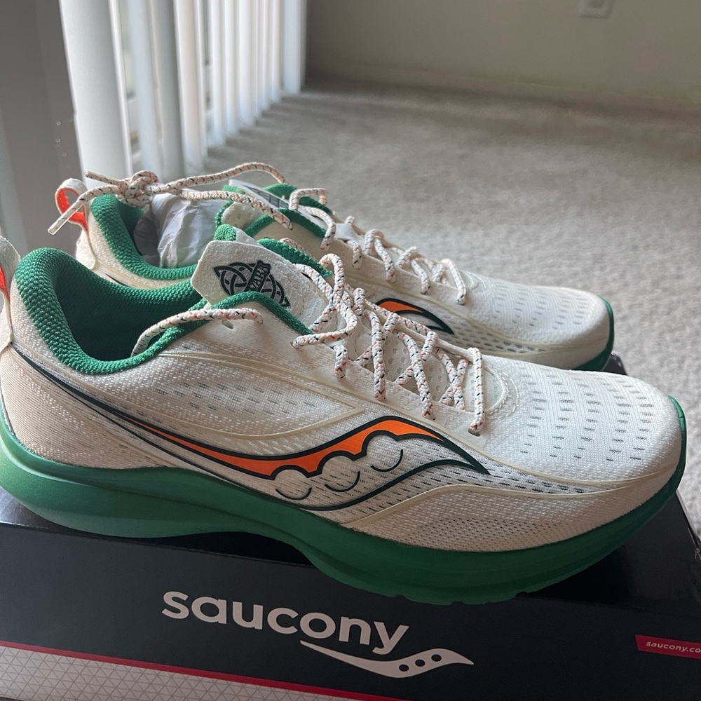 Saucony kinvara 13 / Irish cream / women’s size 10.5 / NWB